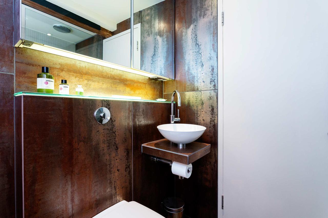 Veeve - Luxurious Leather Warehouse Apartament Londra